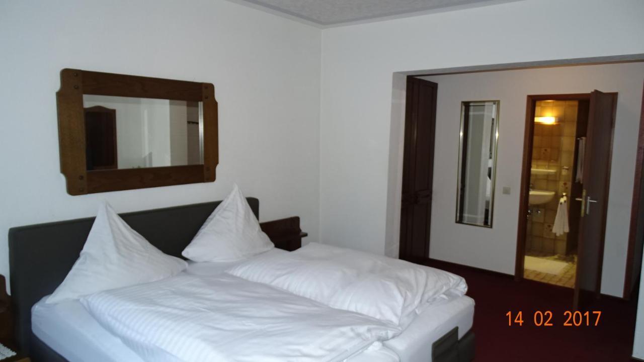 Bed & Breakfast Hotel Helga Hein Düsseldorf Eksteriør billede