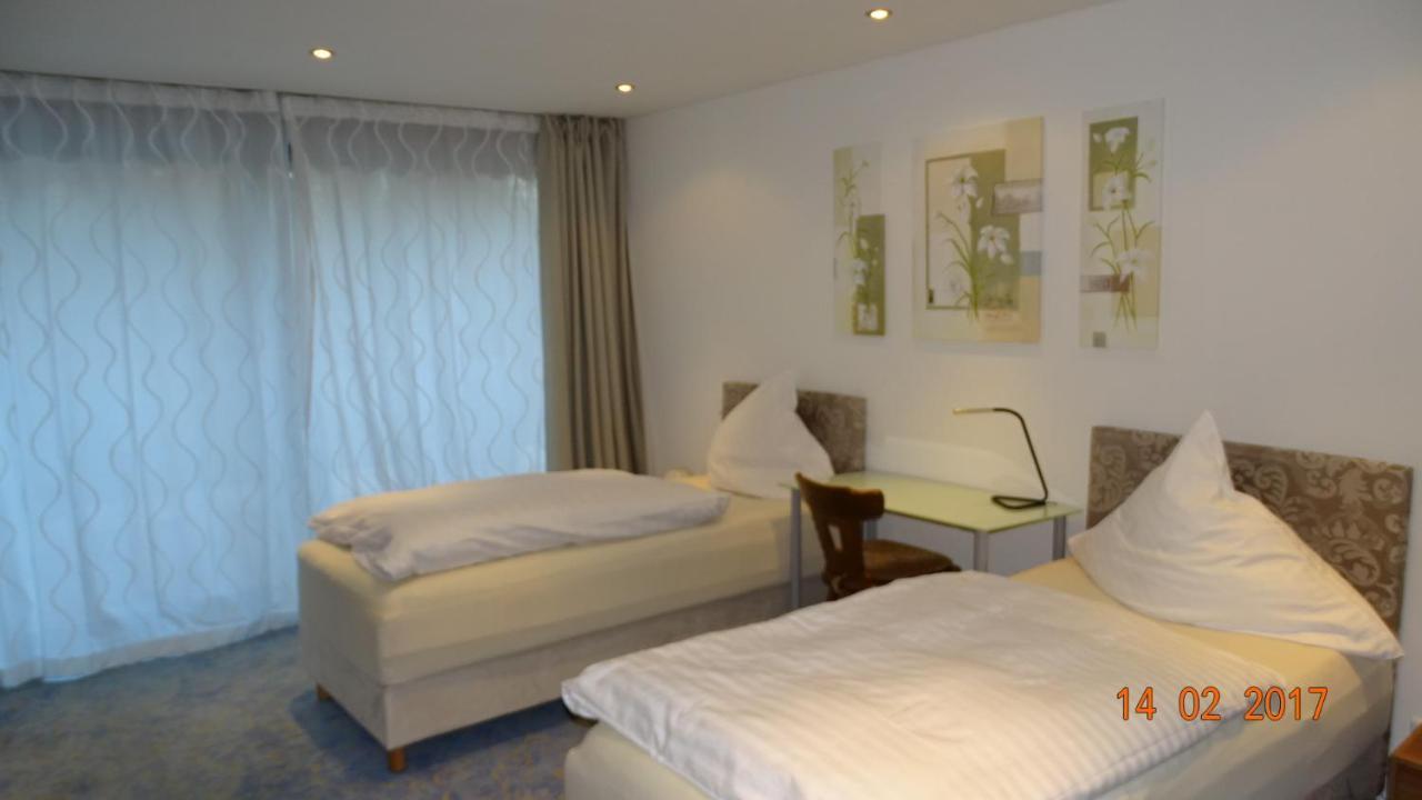 Bed & Breakfast Hotel Helga Hein Düsseldorf Eksteriør billede